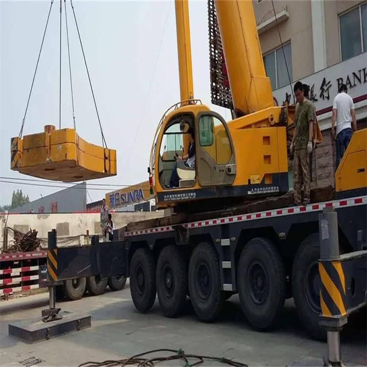 雁山当地吊车出租|机器吊装|75吨|工厂搬迁服务